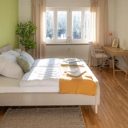 K15 Cozy, Unique & Spacious 3-room With Balcony Or Single By Lipa Apartment *