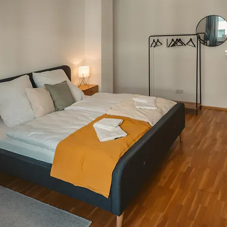 K15 Cozy, Unique & Spacious 3-room With Balcony Or Single By Lipa Appartement *