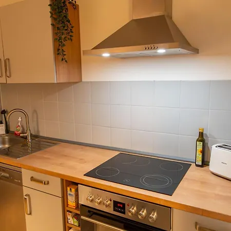 K15 Cozy, Unique & Spacious 3-room With Balcony Or Single By Lipa Karlsruhe