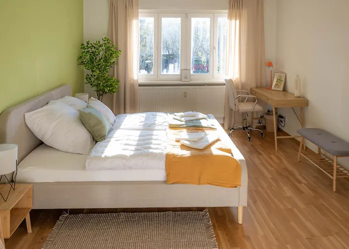 K15 Cozy, Unique & Spacious 3-room With Balcony Or Single By Lipa Appartement *