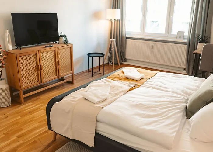 K15 Cozy, Unique & Spacious 3-room With Balcony Or Single By Lipa Karlsruhe