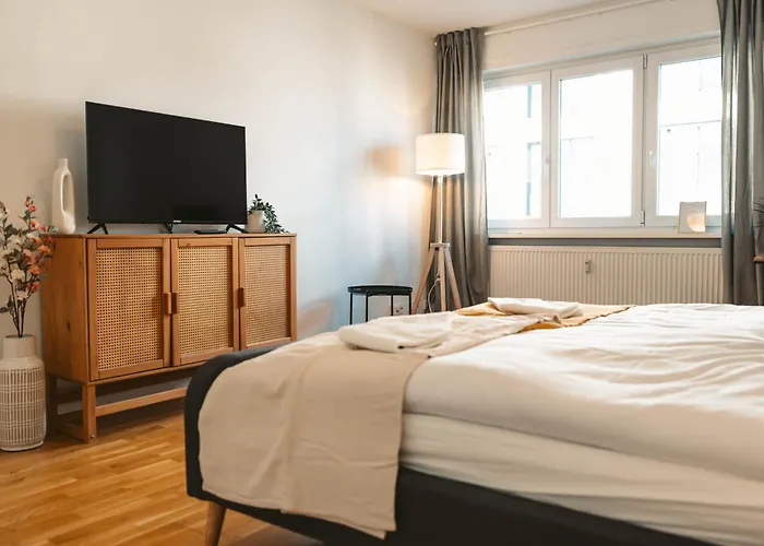 K15 Cozy, Unique & Spacious 3-room With Balcony Or Single By Lipa Appartement *