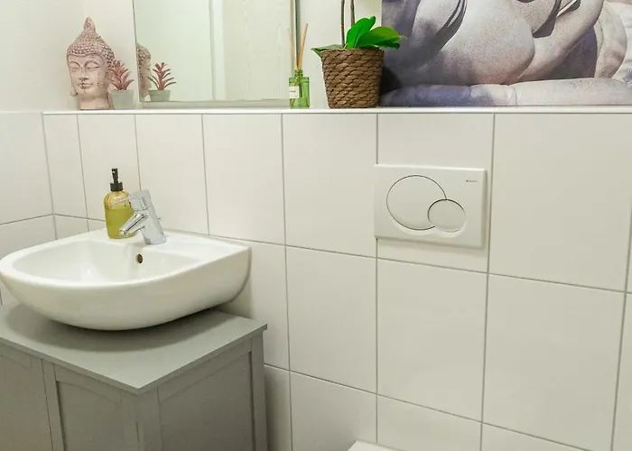 K15 Cozy, Unique & Spacious 3-room With Balcony Or Single By Lipa