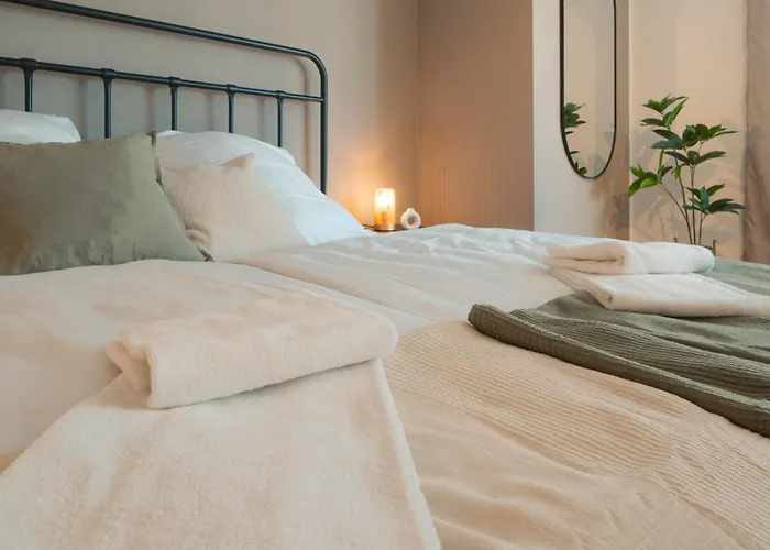 Appartement K15 Cozy, Unique & Spacious 3-room With Balcony Or Single By Lipa